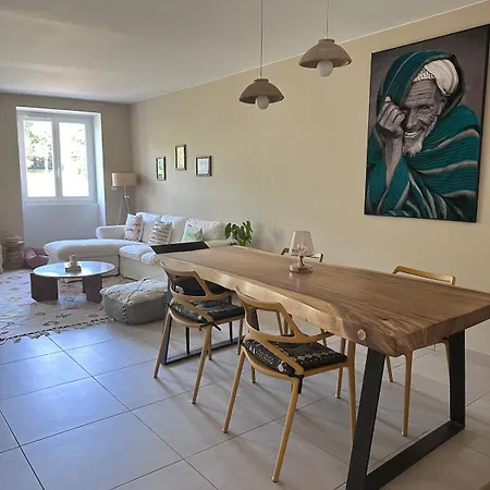 Les Nuits Insouciantes بيت للعطل *