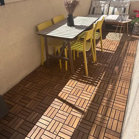 Les Nuits Insouciantes سانت أفريك