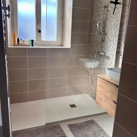 Les Nuits Insouciantes * سانت أفريك